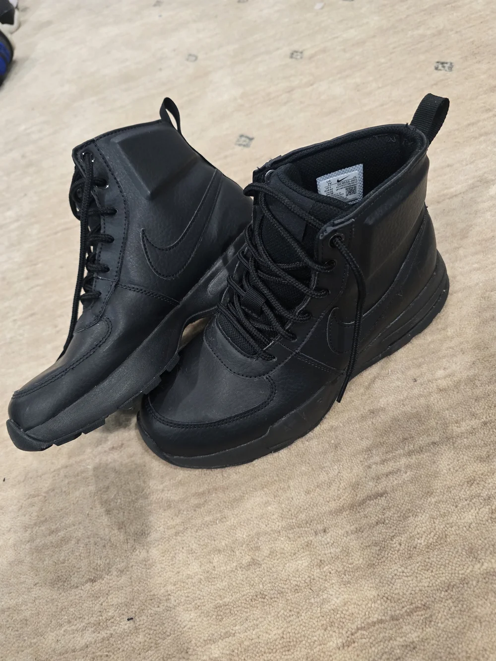 Nike Black Men's High-Top Lace-Up Boots